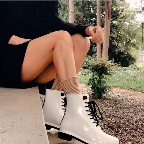 Michael Kors white lace up combat rain boots - Picture 14 of 14